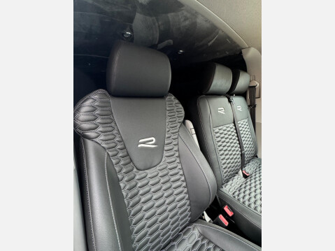 Volkswagen Transporter 2.0 TDI T32 R LINE By BCS Diesel DSG 20