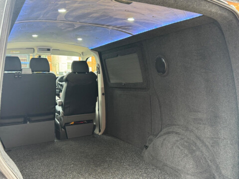 Volkswagen Transporter 2.0 TDI T32 R LINE By BCS Diesel DSG 25
