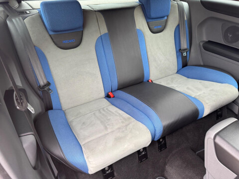 Ford Focus 2.5 RS 3dr 34