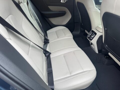 Volvo XC40 2.0 D4 Inscription Auto AWD Euro 6 (s/s) 5dr 19