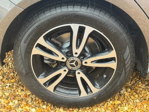 Mercedes-Benz A Class 1.5 A180d SE Euro 6 (s/s) 5dr 30