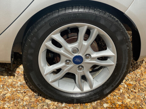 Ford Fiesta 1.25 Zetec Euro 6 5dr 14