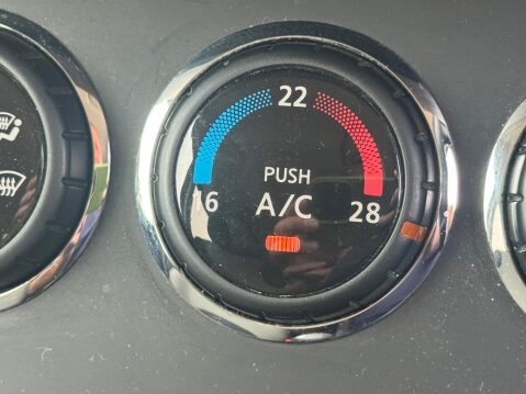 Nissan Note 1.4 16V n-tec Euro 5 5dr 2
