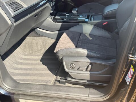 Audi Q5 2.0 TFSI 45 S line S Tronic quattro Euro 6 (s/s) 5dr 4