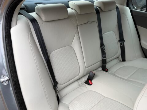 Jaguar XE 2.0 GTDi Portfolio Auto Euro 6 (s/s) 4dr 52