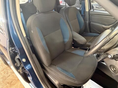 Dacia Duster 1.5 dCi Laureate Prime Euro 6 (s/s) 5dr 28