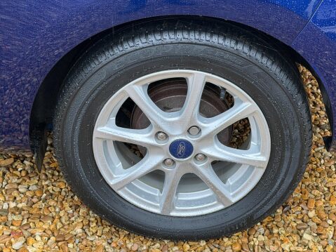 Ford Fiesta 1.1 Ti-VCT Zetec Euro 6 (s/s) 3dr 33