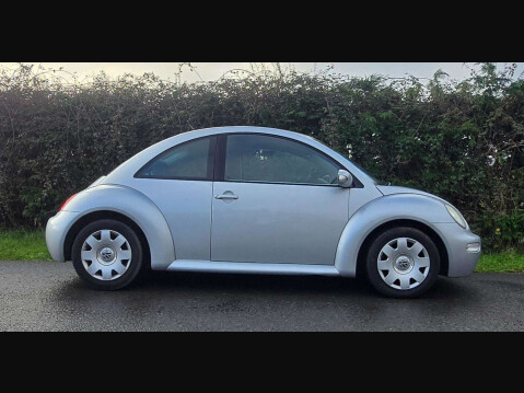 Volkswagen Beetle 1.6 Luna Euro 4 3dr 1