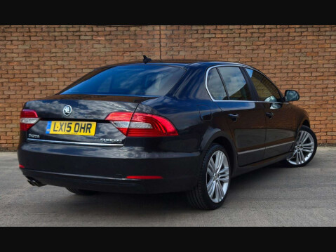 Skoda Superb 2.0 TDI Elegance DSG Euro 5 (s/s) 5dr 14