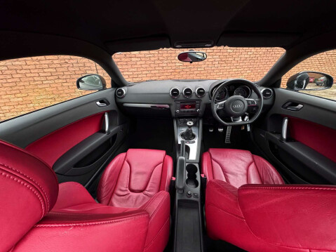 Audi TT 2.0 TT FSI 3dr 25