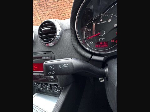 Audi TT 2.0 TT FSI 3dr 30
