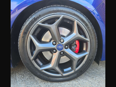 Ford Focus 2.0 Focus ST-3 T 5dr 38