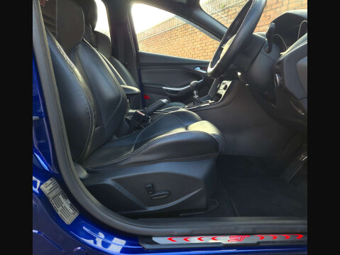 Ford Focus 2.0 Focus ST-3 T 5dr 31