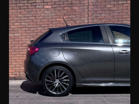 Alfa Romeo Giulietta 2.0 Giulietta Sportiva Nav JTDM-2 5dr 11
