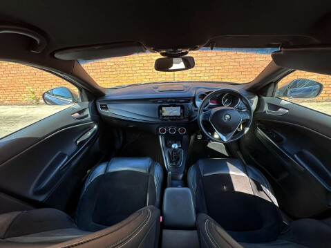 Alfa Romeo Giulietta 2.0 Giulietta Sportiva Nav JTDM-2 5dr 19