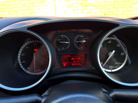 Alfa Romeo Giulietta 2.0 Giulietta Sportiva Nav JTDM-2 5dr 27