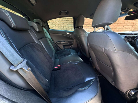 Alfa Romeo Giulietta 2.0 Giulietta Sportiva Nav JTDM-2 5dr 16