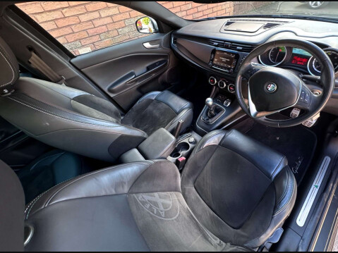 Alfa Romeo Giulietta 2.0 Giulietta Sportiva Nav JTDM-2 5dr 20