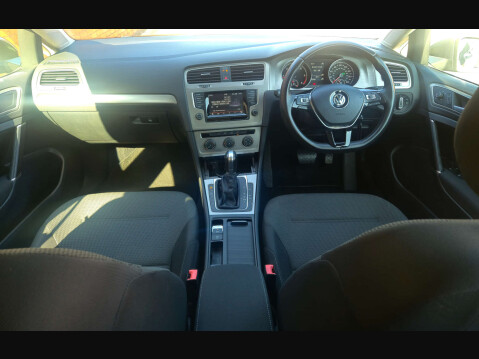 Volkswagen Golf 1.6 Golf Match TDI BlueMotion Technology Semi-Auto 5dr 28