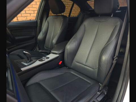 BMW 3 Series 2.0 320d M Sport Auto 4dr 29