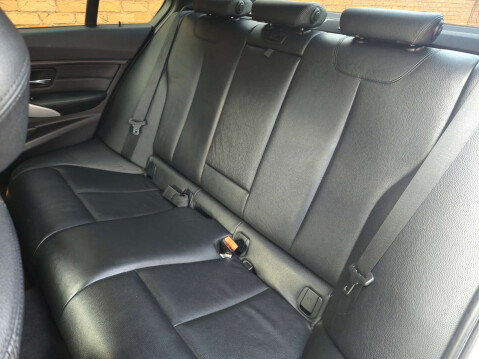 BMW 3 Series 2.0 320d M Sport Auto 4dr 30