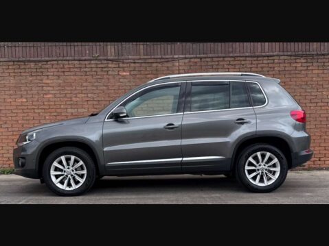 Volkswagen Tiguan 2.0 Tiguan SE TDI BlueMotion Technology 4Motion 4WD 5dr 8