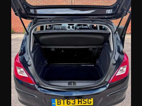 Vauxhall Corsa 1.4 Corsa Exclusive AC 5dr 11