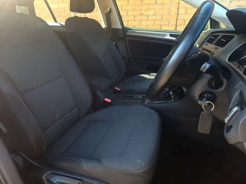 Volkswagen Golf 1.6 Golf Match TDI BlueMotion Technology Semi-Auto 5dr 22