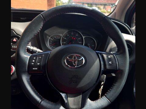 Toyota Yaris 1.3 Yaris Sport VVT-i 5dr 20