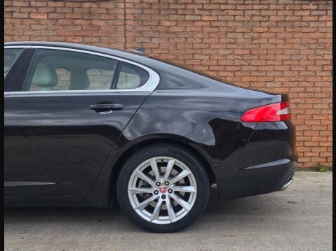 Jaguar XF 3.0 XF Premium Luxury V6 D Auto 4dr 12