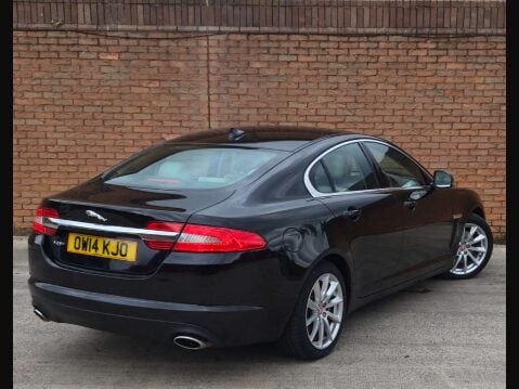 Jaguar XF 3.0 XF Premium Luxury V6 D Auto 4dr 18