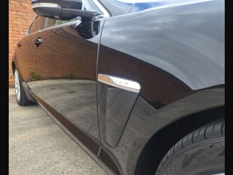 Jaguar XF 3.0 XF Premium Luxury V6 D Auto 4dr 21