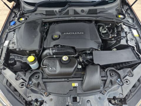 Jaguar XF 3.0 XF Premium Luxury V6 D Auto 4dr 22