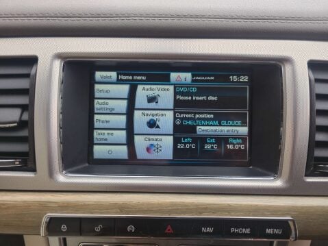 Jaguar XF 3.0 XF Premium Luxury V6 D Auto 4dr 33