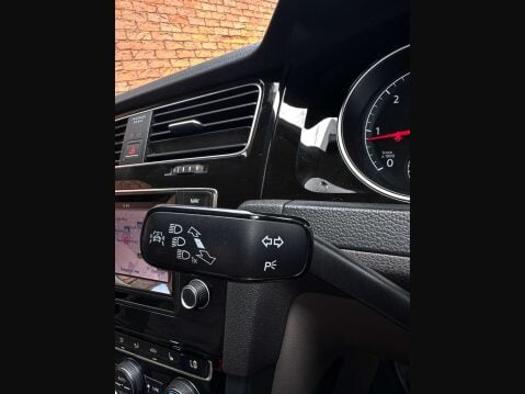 Volkswagen Golf 2.0 Golf GT BlueMotion Technology TDI Semi-Auto 5dr 31