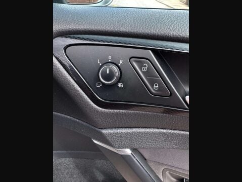 Volkswagen Golf 2.0 Golf GT BlueMotion Technology TDI Semi-Auto 5dr 35