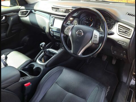Nissan Qashqai 1.5 Qashqai Black Edition dCi 5dr 26