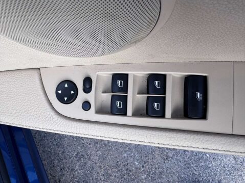 BMW 3 Series 3.0 325i M Sport Auto 2dr 44