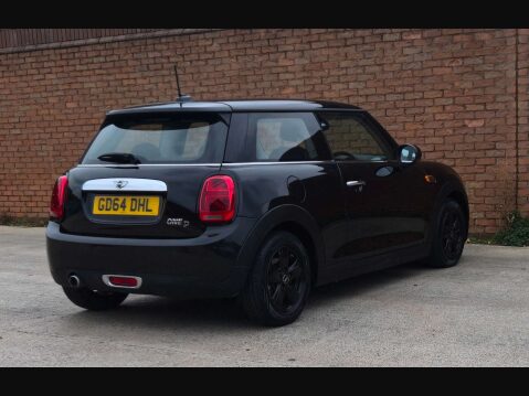 Mini Hatch 1.5 One D 3dr 19