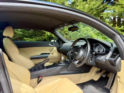 Audi R8 4.2 R8 4.2 Quattro 4WD 2dr 32