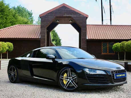 Audi R8 4.2 R8 4.2 Quattro 4WD 2dr