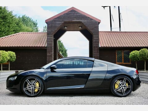 Audi R8 4.2 R8 4.2 Quattro 4WD 2dr 8