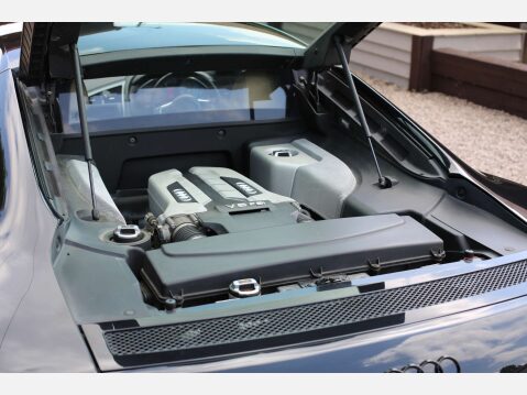 Audi R8 4.2 R8 4.2 Quattro 4WD 2dr 27