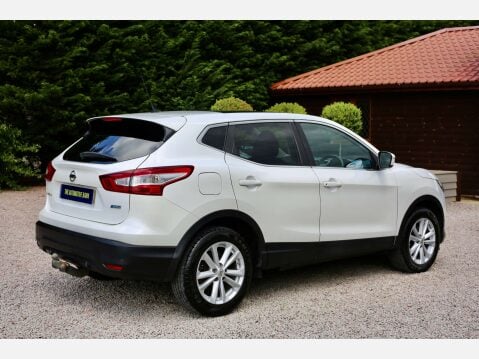 Nissan Qashqai 1.5 Qashqai Acenta Premium dCi 5dr 12