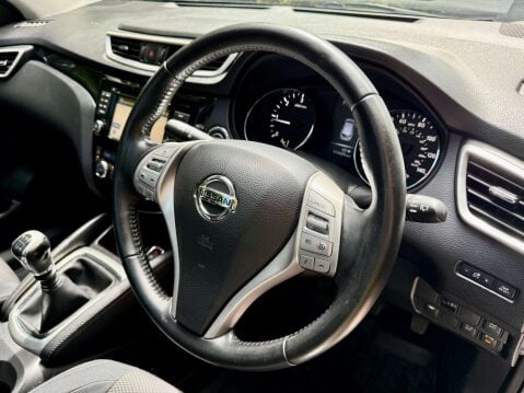 Nissan Qashqai 1.5 Qashqai Acenta Premium dCi 5dr 27