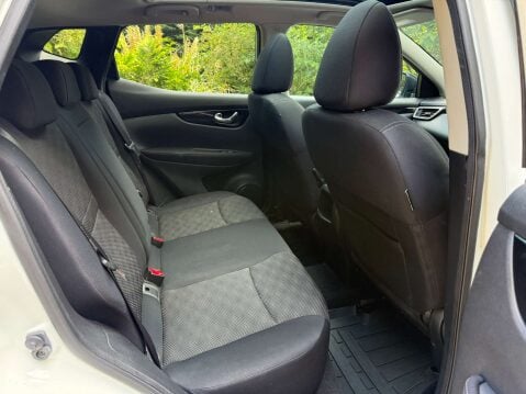 Nissan Qashqai 1.5 Qashqai Acenta Premium dCi 5dr 40