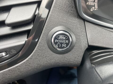 Ford Fiesta 1.0T EcoBoost Titanium Euro 6 (s/s) 5dr 30