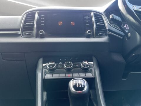 Skoda Karoq 1.5 TSI ACT SE Euro 6 (s/s) 5dr 15