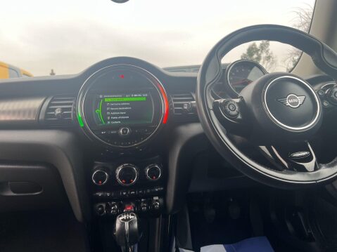 Mini Hatch 1.5 Cooper Exclusive Euro 6 (s/s) 3dr 11