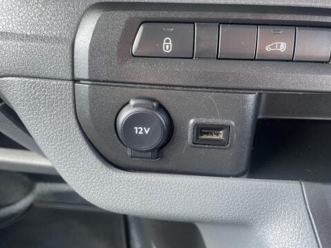 Vauxhall Vivaro 2.0 Turbo D 3100 Dynamic L1 H1 Euro 6 (s/s) 6dr 10